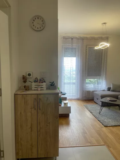 Bulevar Jovana Dučića 77 | 4zida.rs