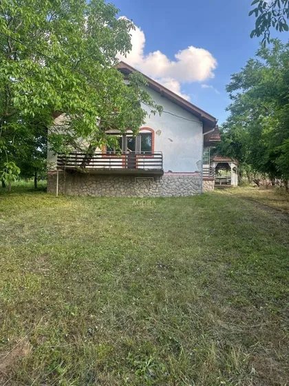 Parloška | 4zida.rs