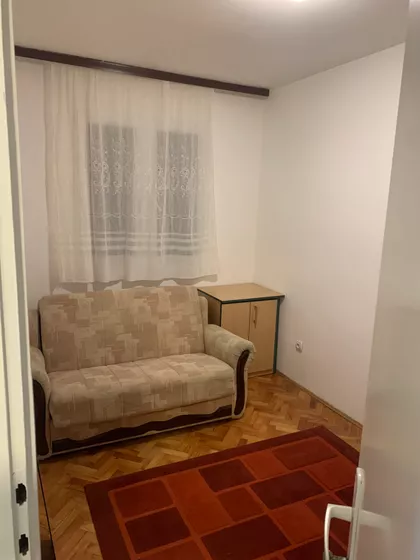 Negovana Ljubinkovića 42 | 4zida.rs
