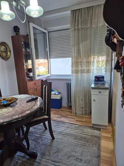 Vladimira Rolovića | 4zida.rs