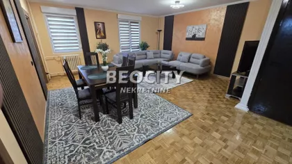 Ismeta Mujezinovića | 4zida.rs