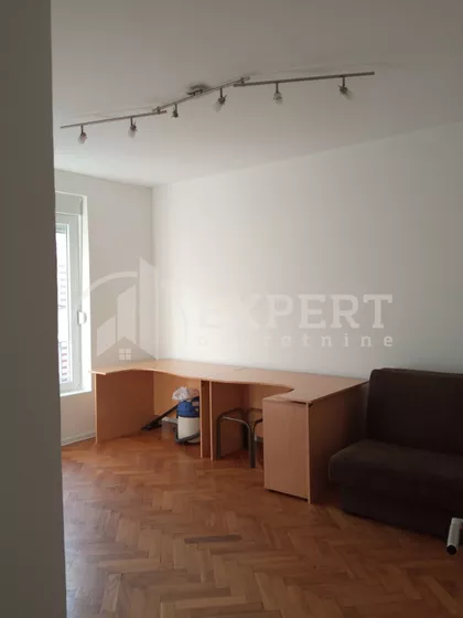 Obrenovićeva | 4zida.rs