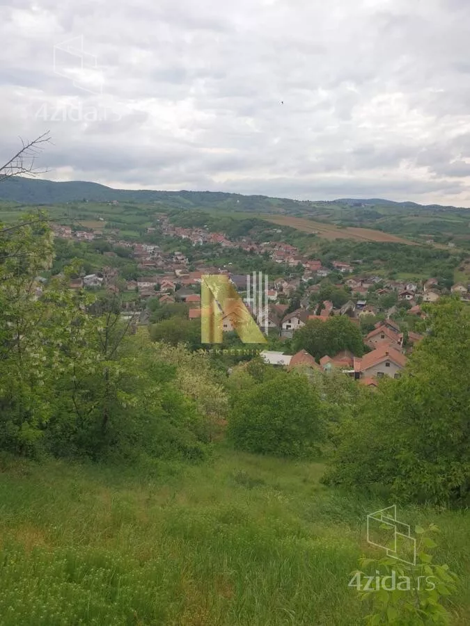 Plac | 4zida