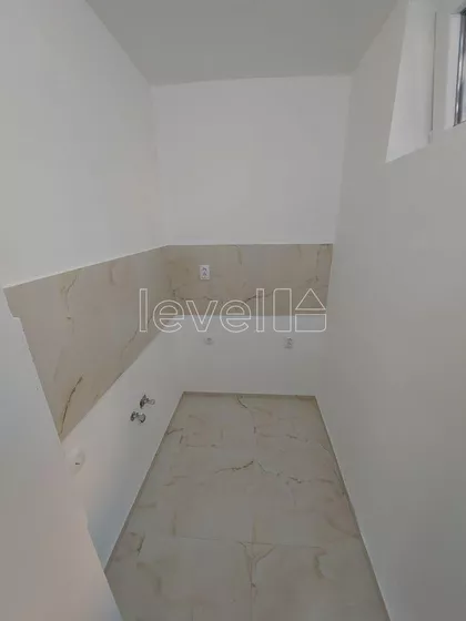 Železnička stanica | 4zida.rs