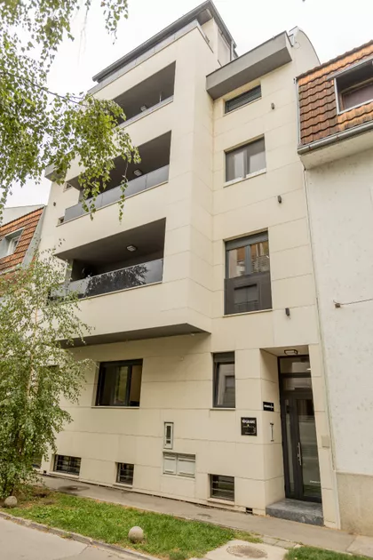 Lovćenska 6 | 4zida.rs