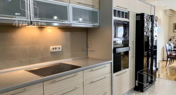 Petosoban stan | 4zida