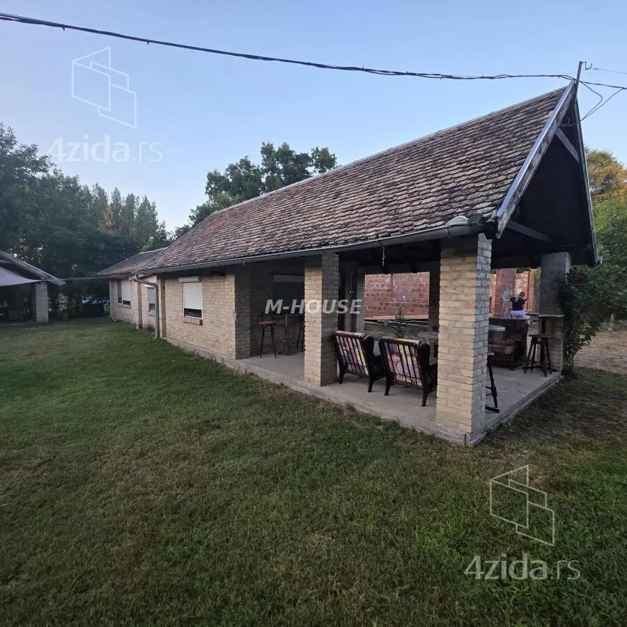 Kuća | 4zida