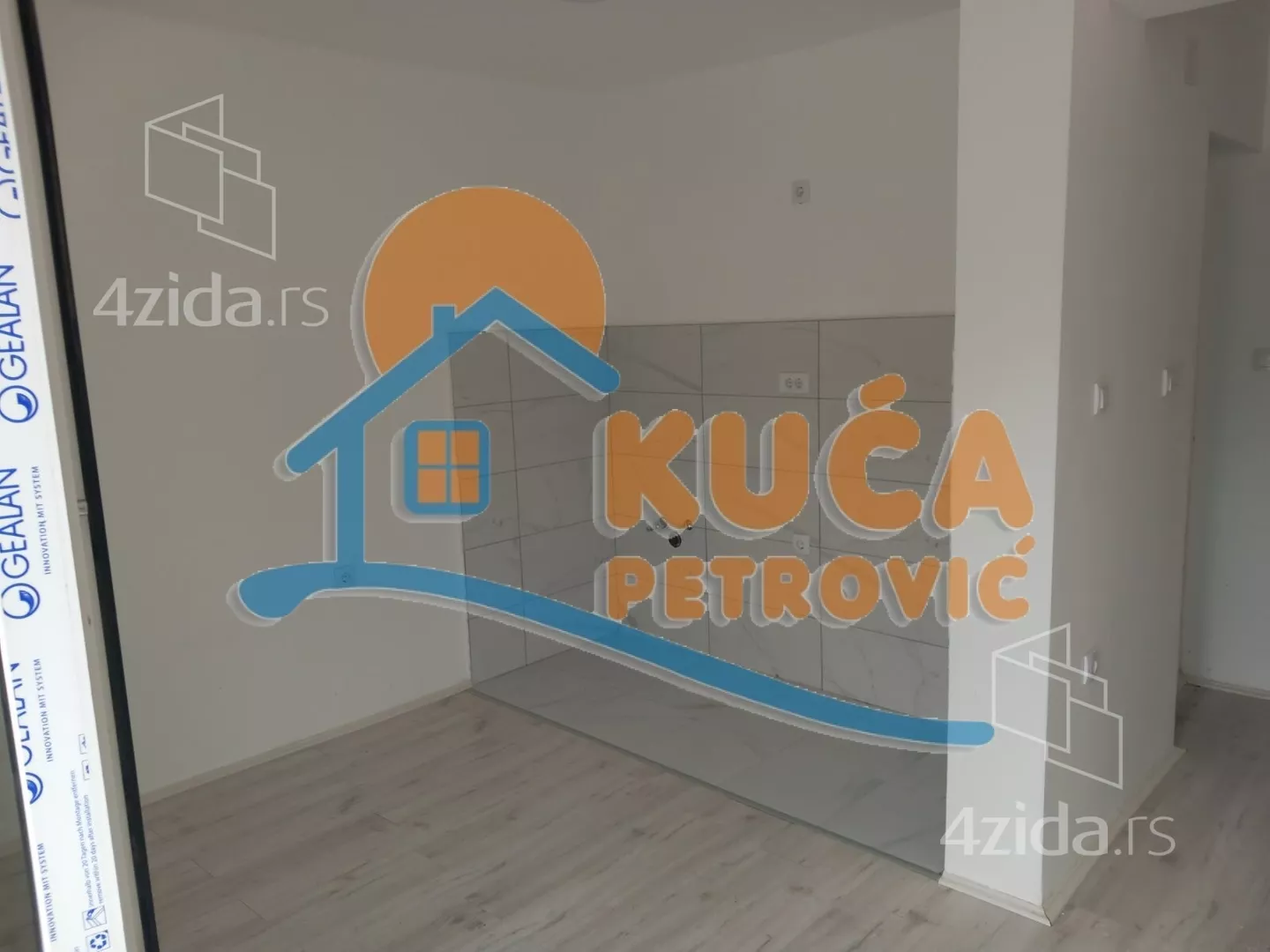 Jednoiposoban stan | 4zida