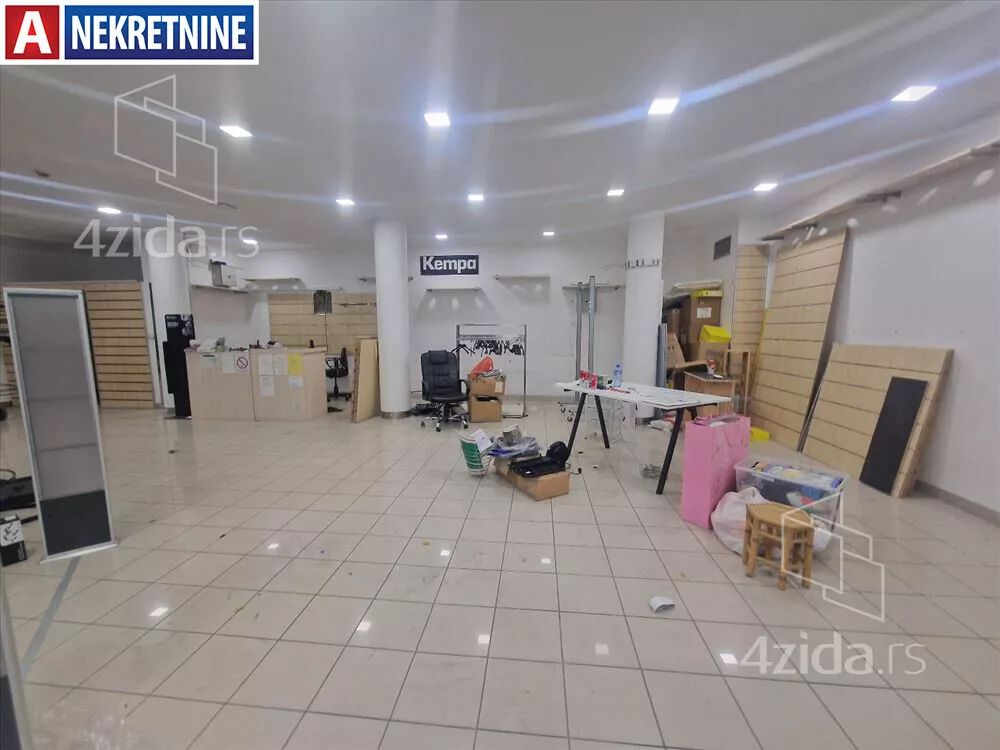 Lokal | 4zida