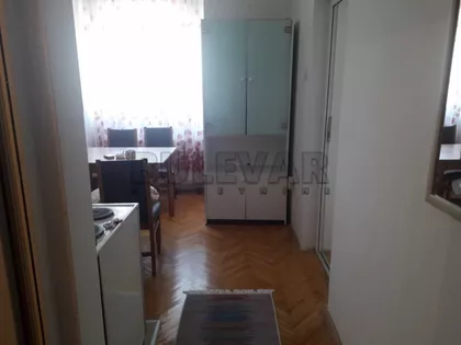 Trg 14. oktobra | 4zida.rs