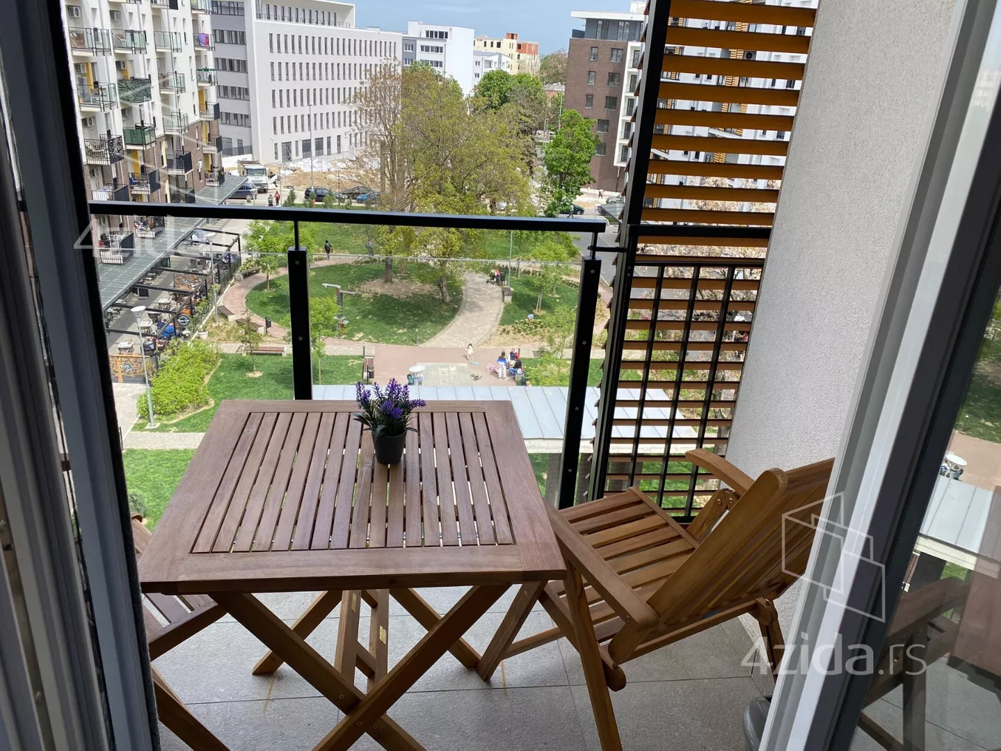 Jednoiposoban stan | 4zida