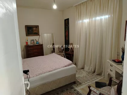 Petrovdanska | 4zida.rs