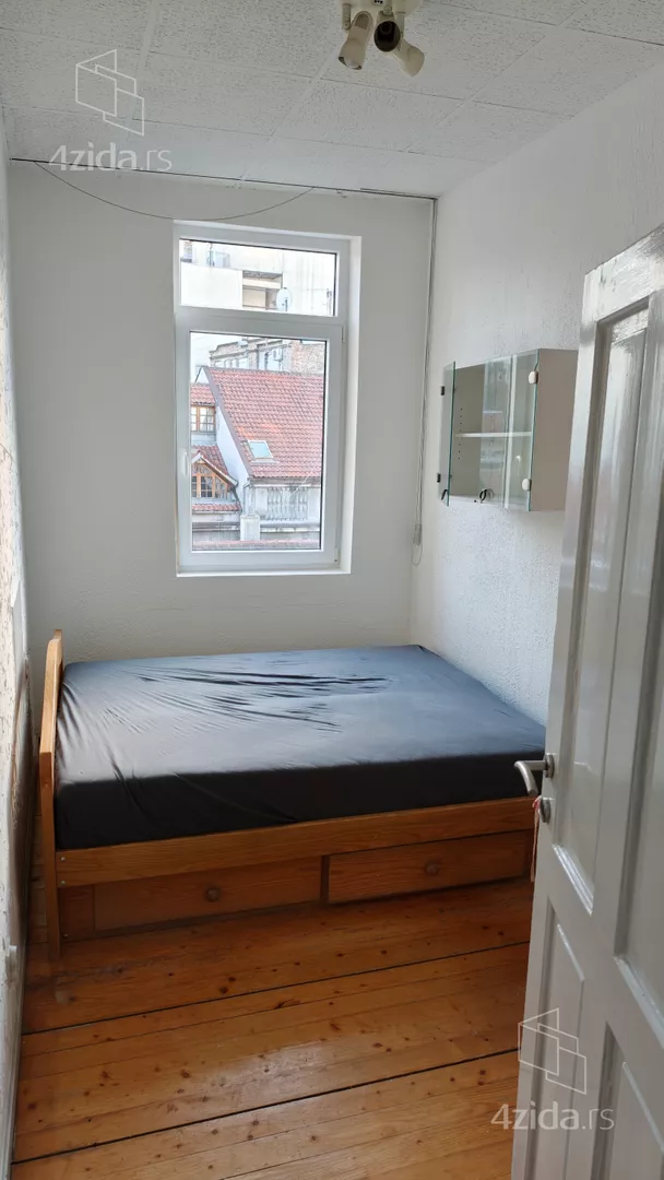 Četvoroiposoban stan | 4zida