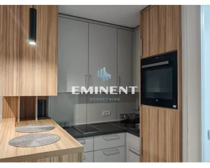 Vojvođanska | 4zida.rs