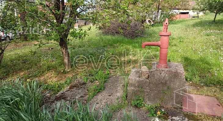 Plac | 4zida