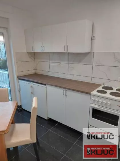 Železnička stanica | 4zida.rs