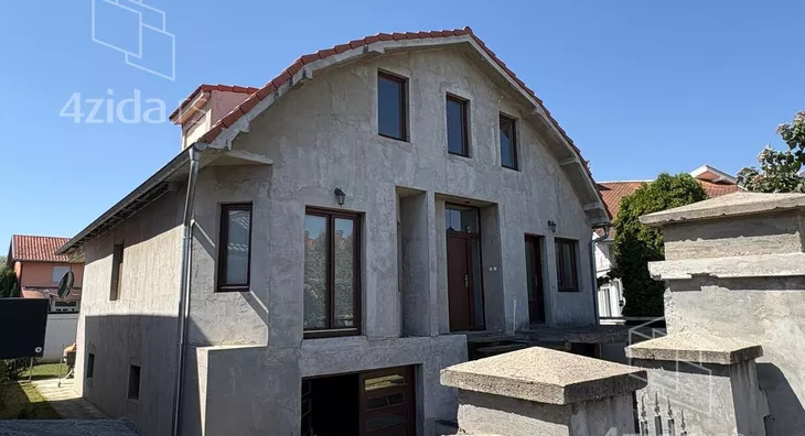 3-etažna kuća | 4zida