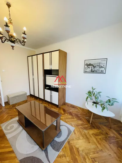 Maksima Gorkog | 4zida.rs