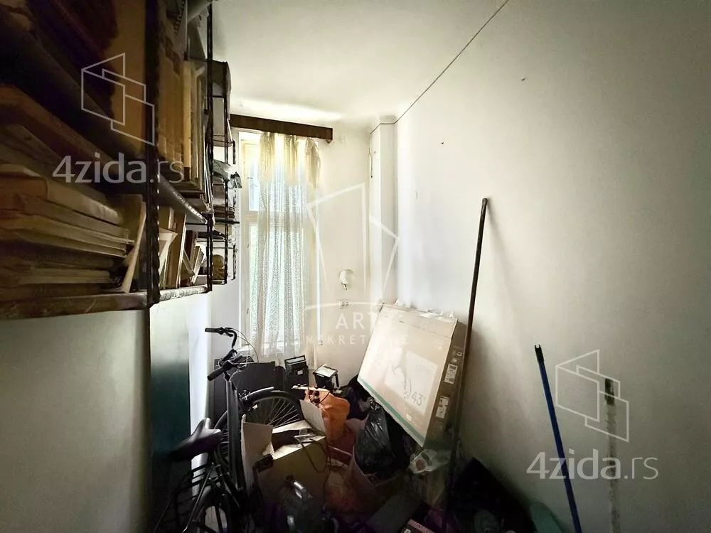 Četvoroiposoban stan | 4zida
