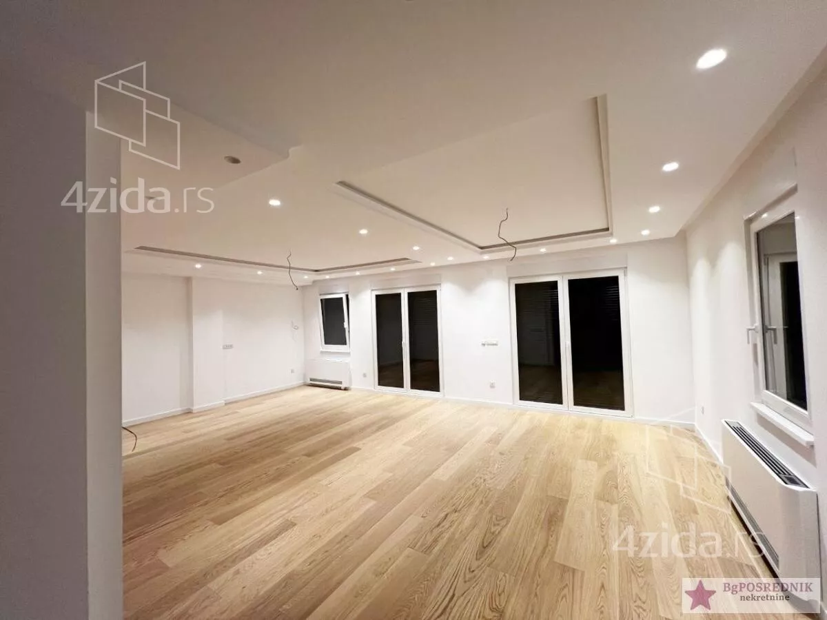 Petosoban stan | 4zida