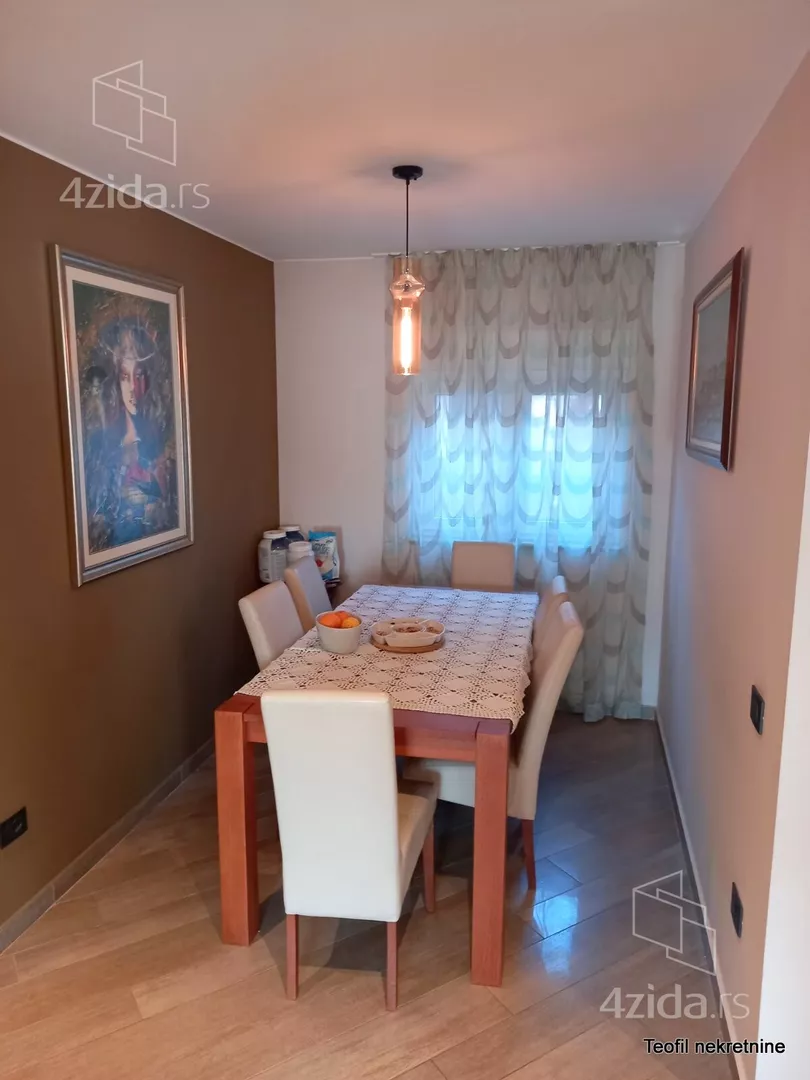 3-etažna kuća | 4zida
