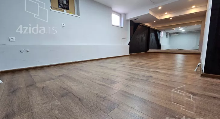 Sportski objekat | 4zida