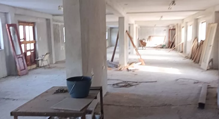 Poslovna zgrada | 4zida