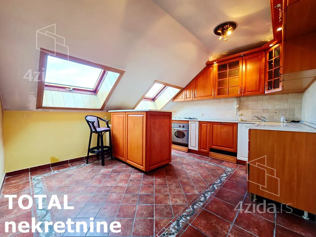 Petosoban stan | 4zida