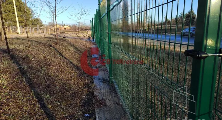 Plac | 4zida