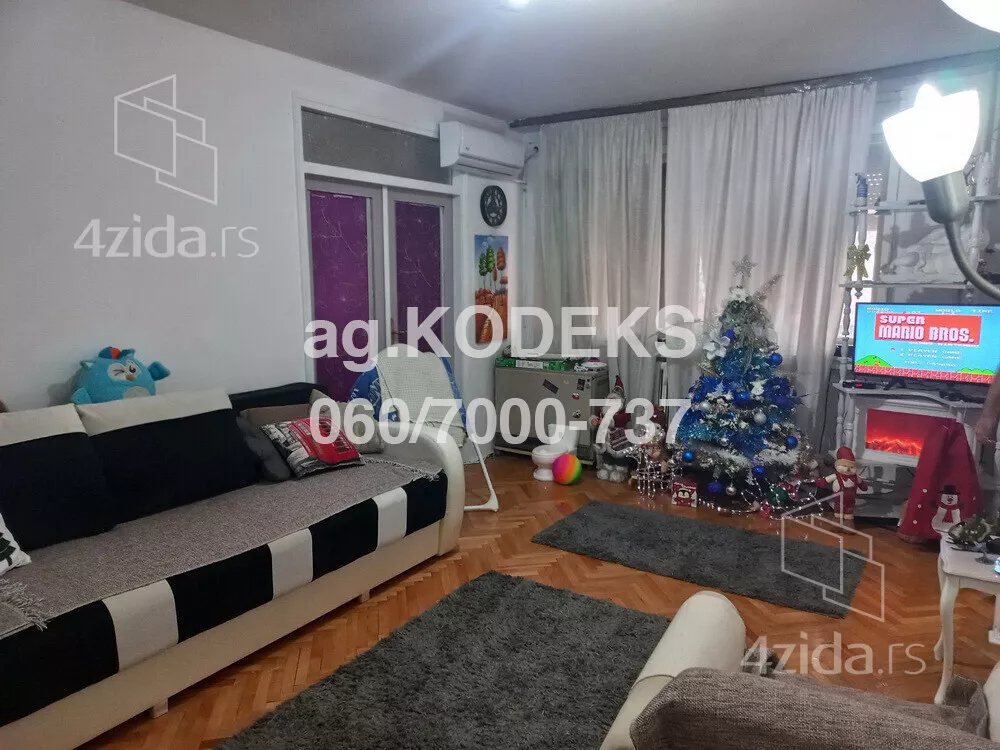 Troiposoban stan | 4zida