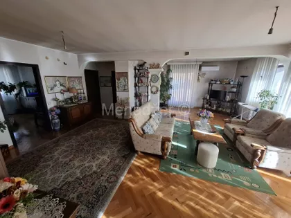 Petlovo Brdo | 4zida.rs