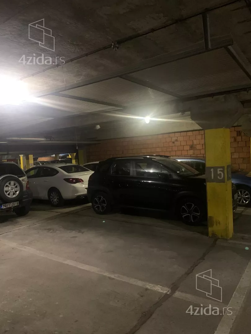 Parking | 4zida