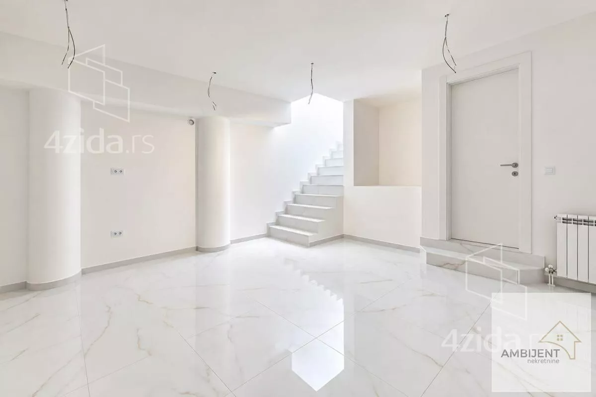Lokal | 4zida