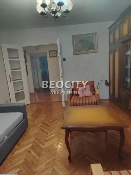 Vere Pavlović | 4zida.rs