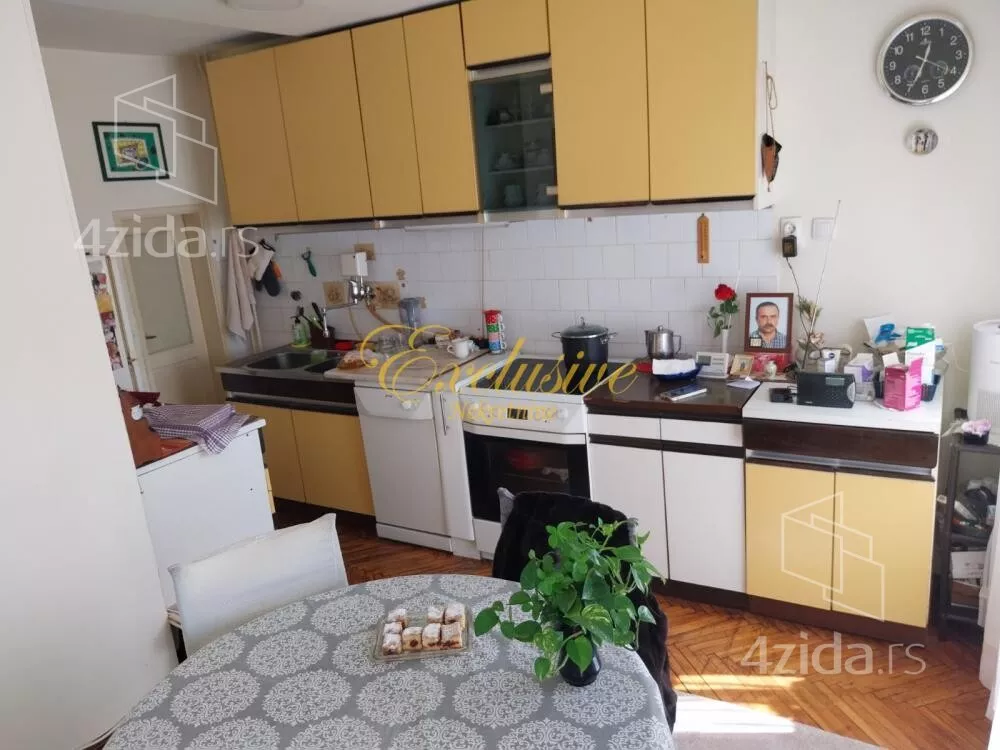 3-etažna kuća | 4zida