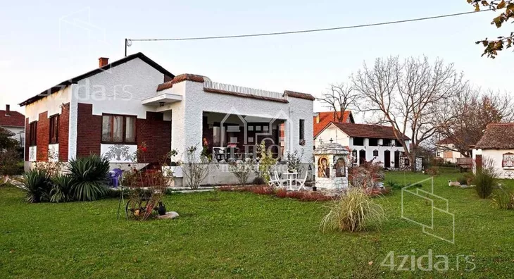 Kuća | 4zida