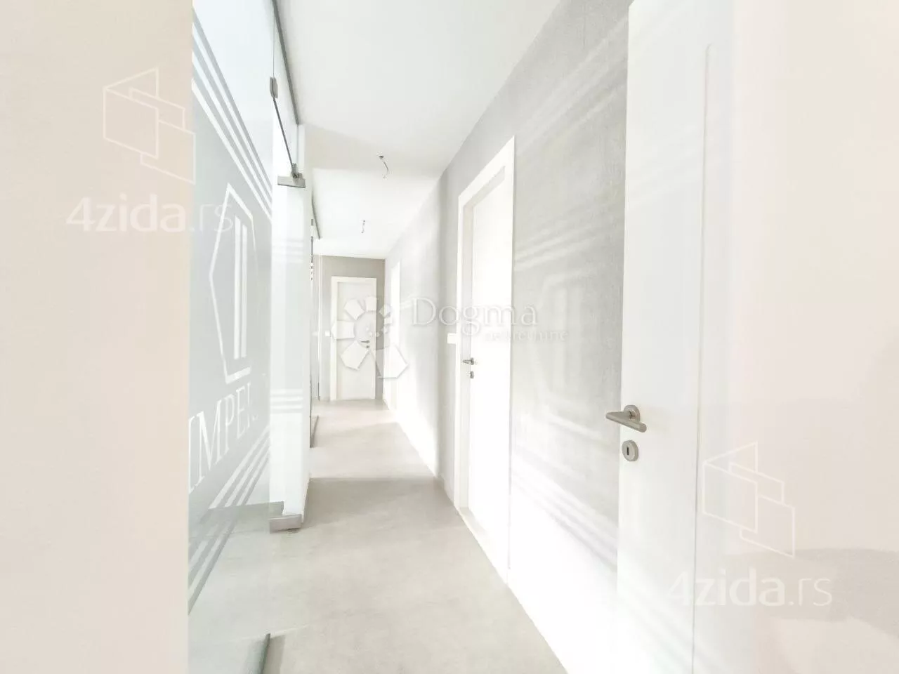 Poslovni prostor | 4zida