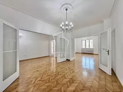 Trg Nikole Pašića | 4zida.rs