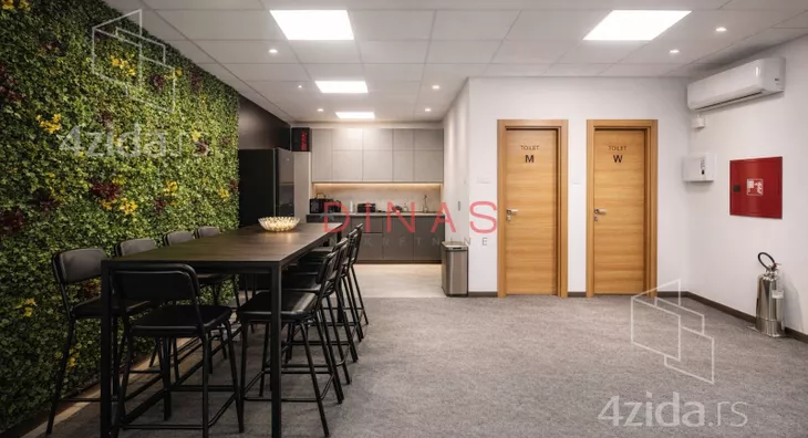 Poslovni prostor | 4zida