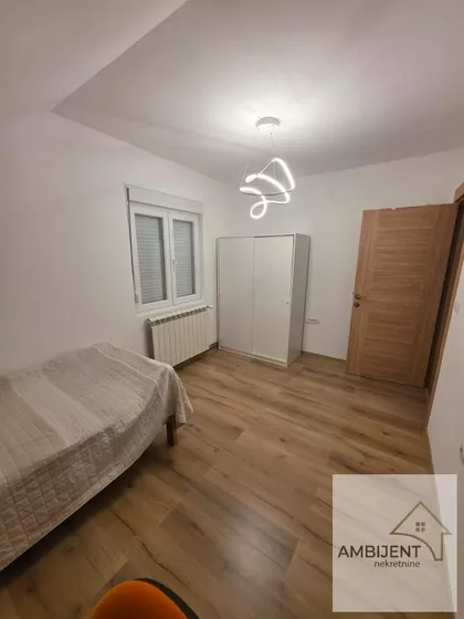 Banovo Brdo | 4zida.rs