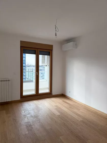 Tadije Sondermajera | 4zida.rs