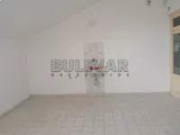 Lokal | 4zida
