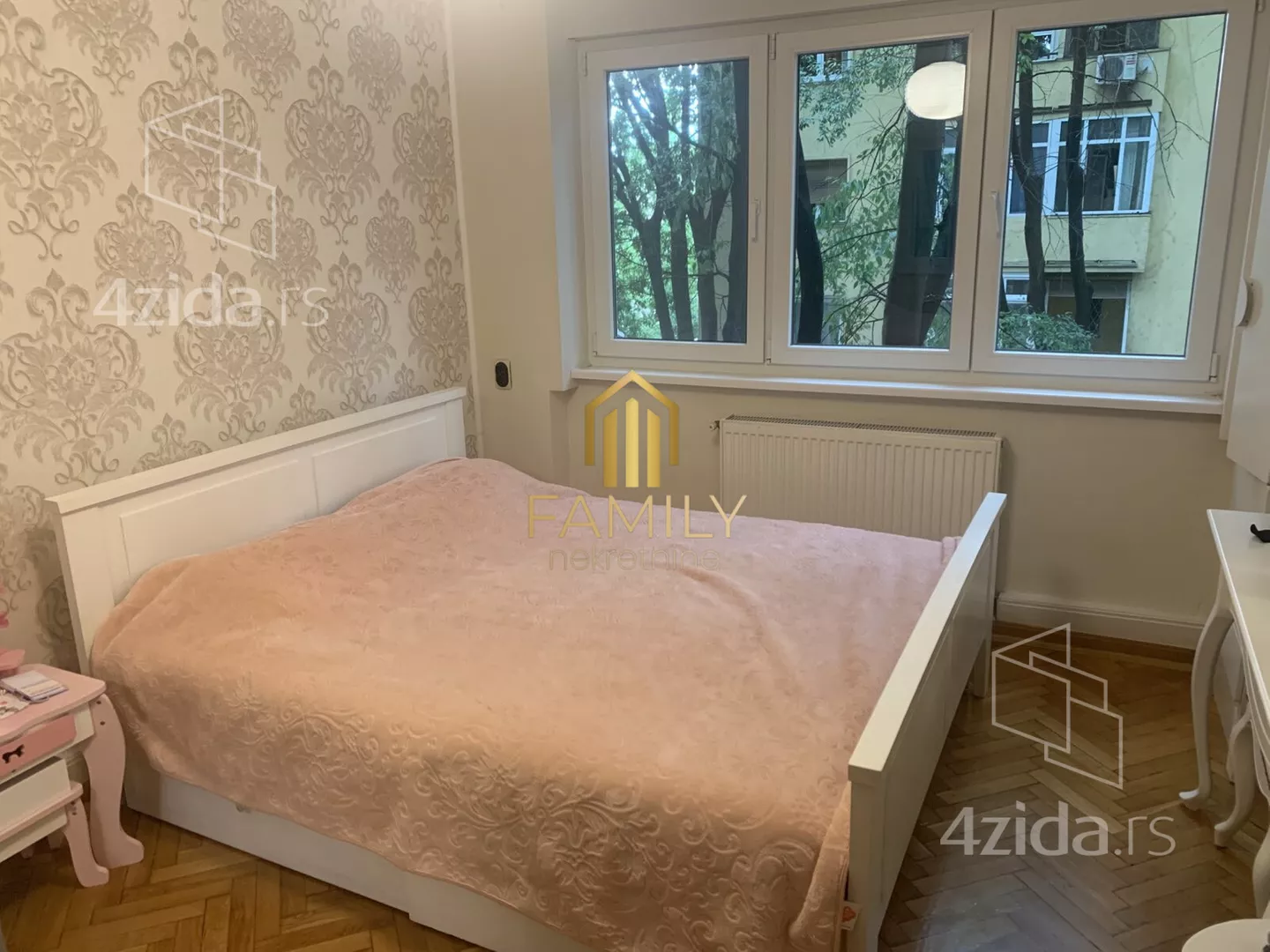 Troiposoban stan | 4zida