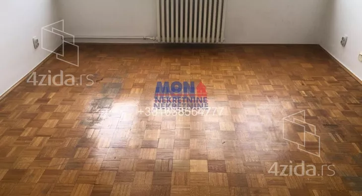 Šestosoban stan | 4zida