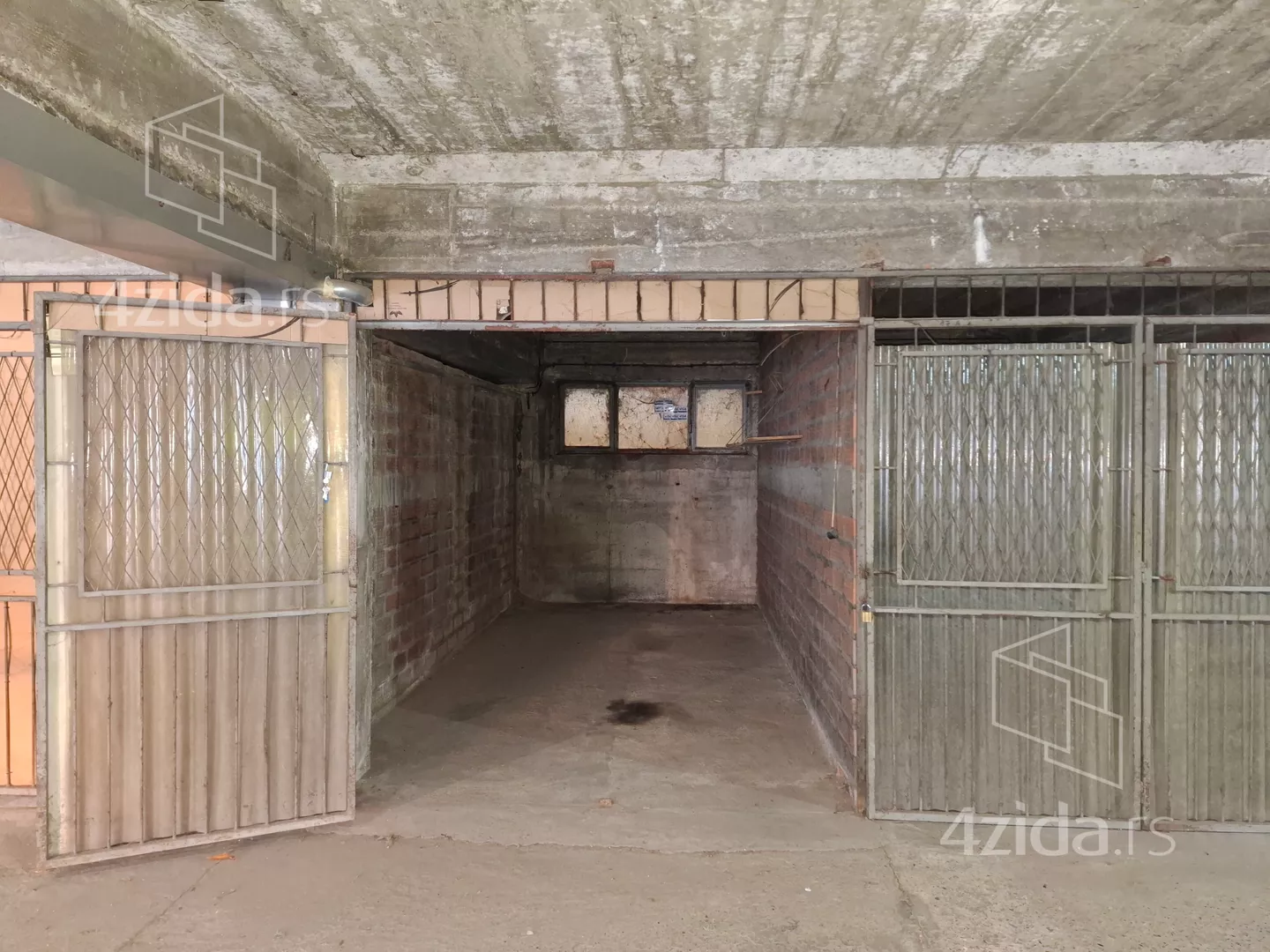Garaža | 4zida
