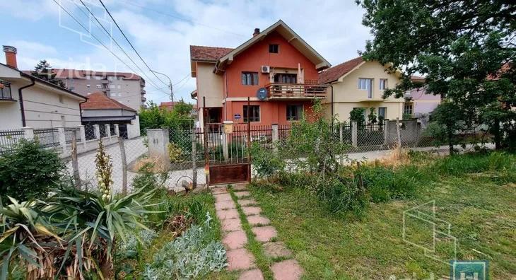 Kuća | 4zida