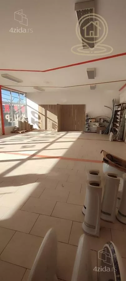 Poslovni prostor | 4zida