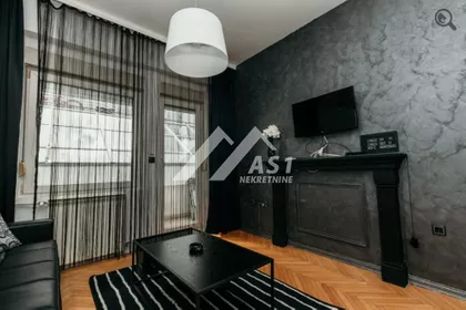 Zmaj Jovina | 4zida.rs