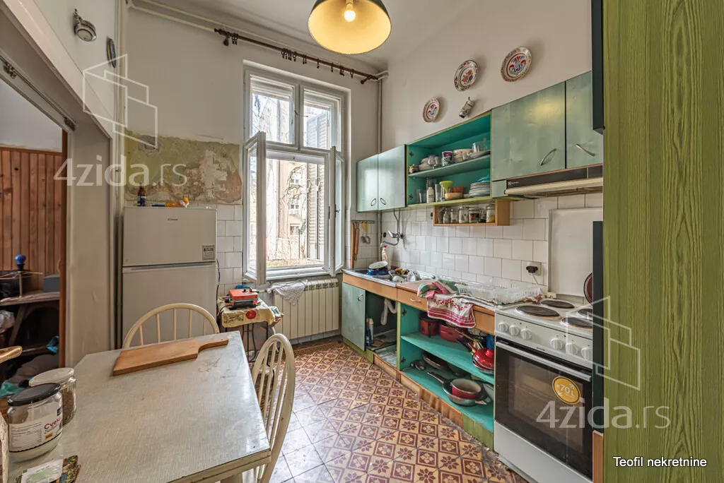 Troiposoban stan | 4zida