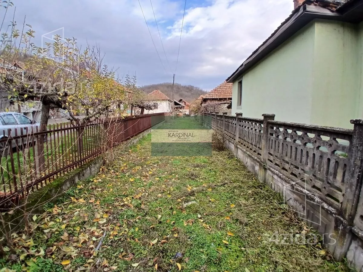 Plac | 4zida